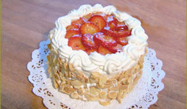 strawberry cake